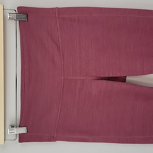 Athleta 7/8 Length Leggings Light Raspberry/ Mauve Size Small - Picture 2 of 10